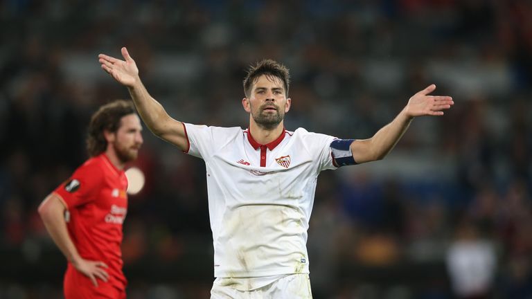 Coke scored twice in the second half to put Sevilla out of reach