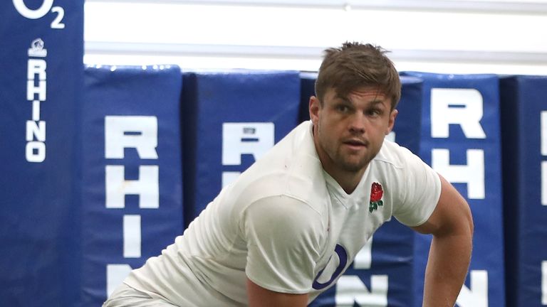 Jack Clifford gets a chance to shine in the No 8 shirt in the absence of Billy Vunipola