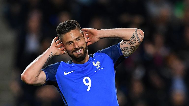 Olivier Giroud can count on good service from his France team-mates