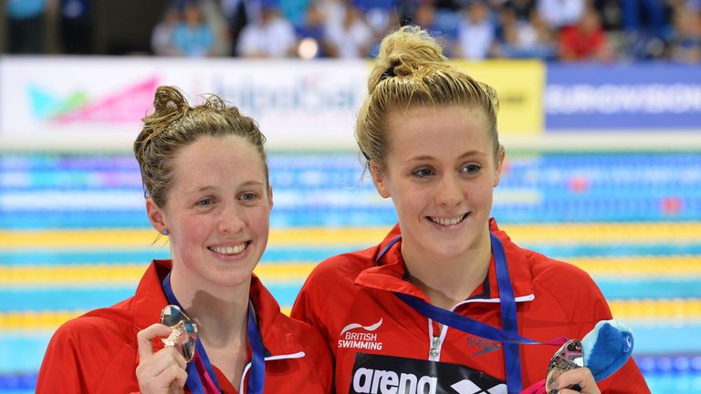 Siobhan-Marie O'Connor (right) and Hannah Miley show off their prizes