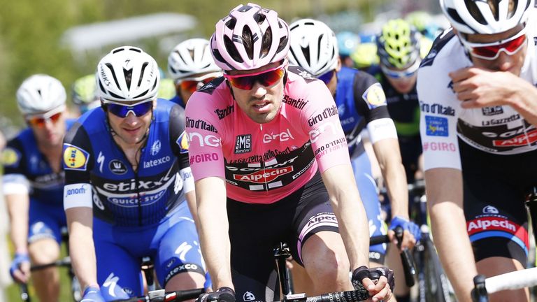 Tom Dumoulin retained the race leader's pink jersey
