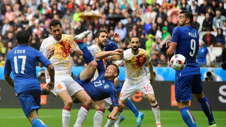 Italy beat Spain in the last 16 of the tournament