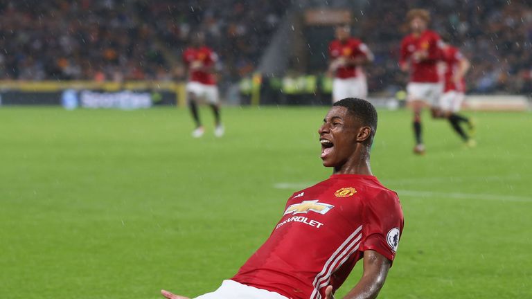 Rashford scored a stoppage-time winner to earn Manchester United a 1-0 win over Hull