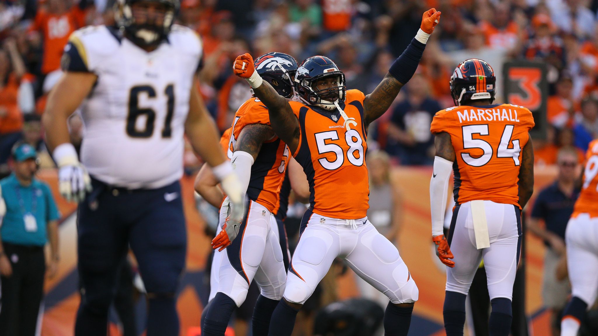 Denver Broncos: Von Miller not stressing about contract situation