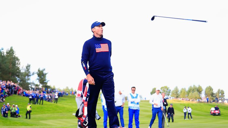 Age 38. Caps 3. W4-L5-H2. Majors 0.