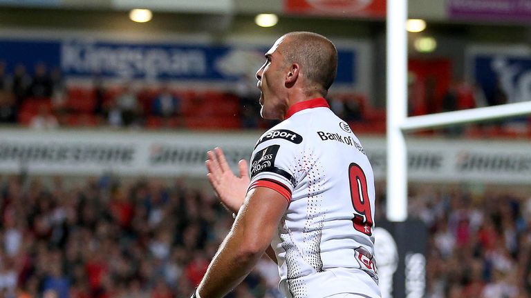 Ruan Pienaar shows his appreciation to the Ulster supporters after scoring