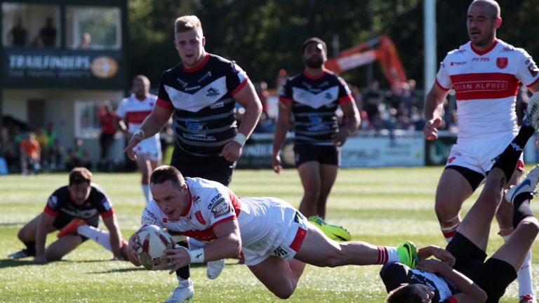 James Donaldson scores his second-half try