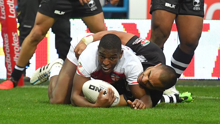 England's Jermaine McGillvary scores his team's first try
