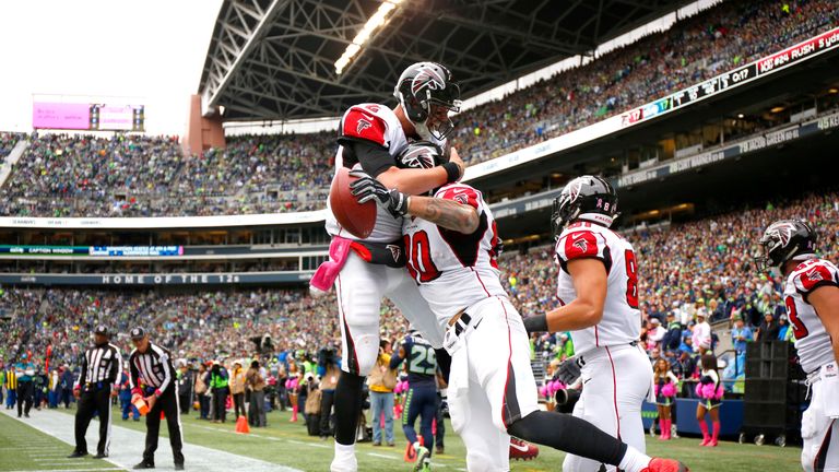 Falcons lose to Seahawks, Russell Wilson throws 4 touchdown passes