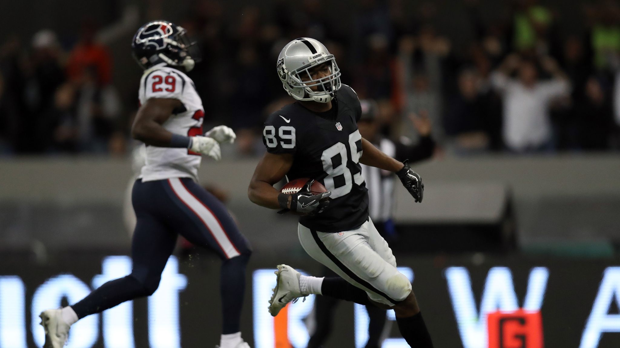 Raiders beat Texans 27-20 in Mexico City