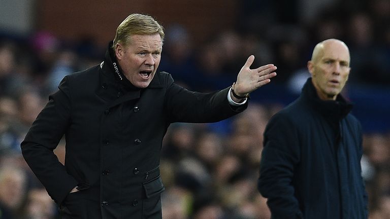 Everton manager Ronald Koeman (L) had to settle for a point at home