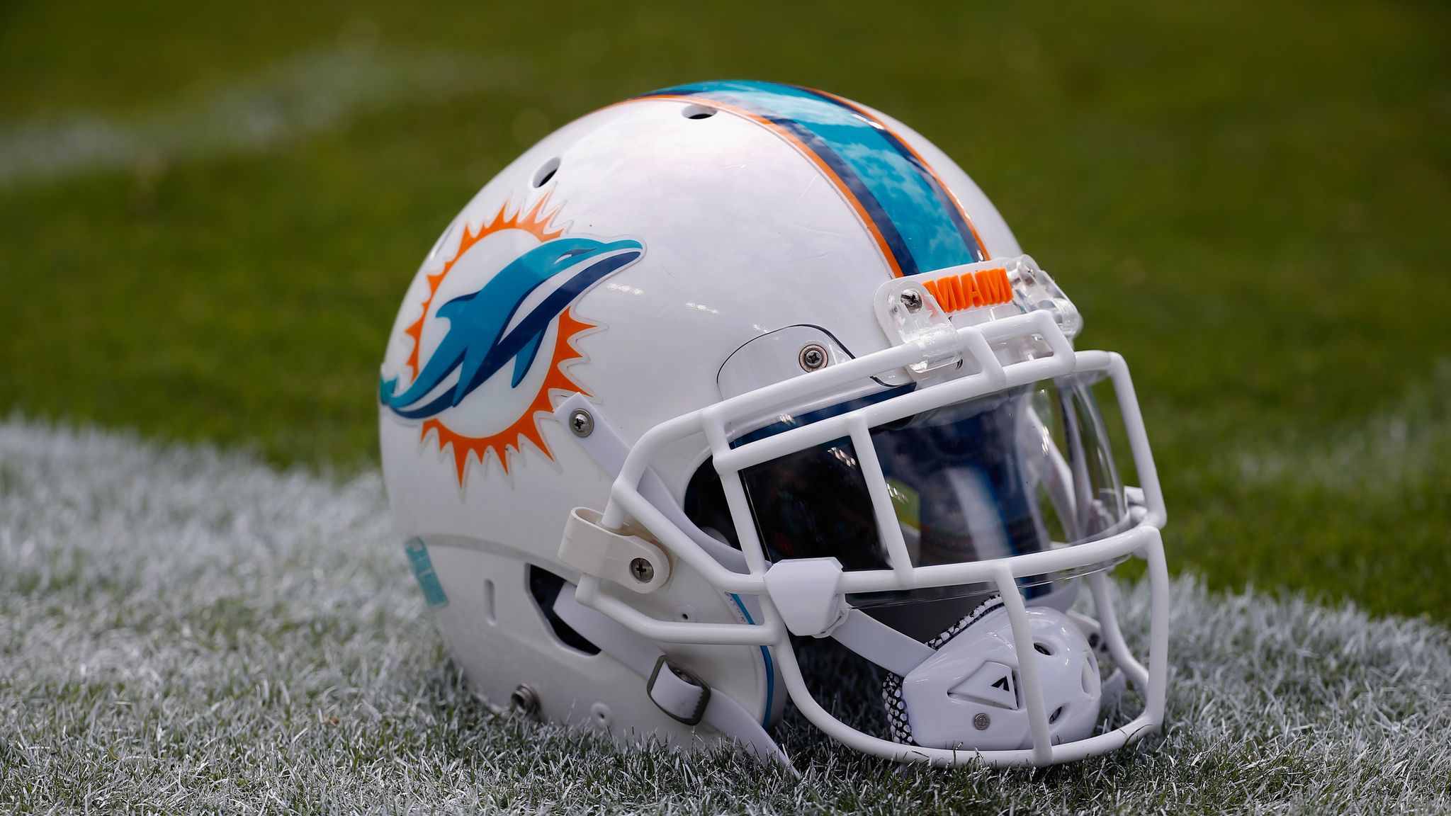 Miami Dolphins v Cleveland Browns Live Streaming Complete List : r/ miamidolphins