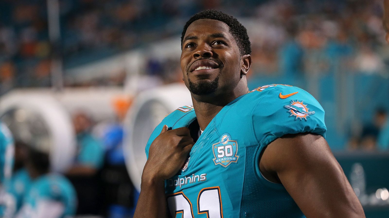 Cameron Wake agrees new deal with Miami Dolphins | NFL News | Sky Sports