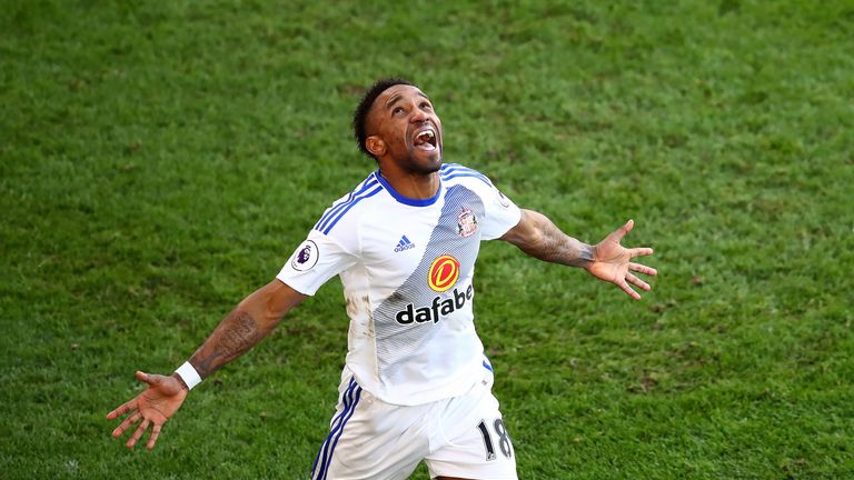 Defoe celebrates scoring Sunderland's third goal at Selhusrt Park