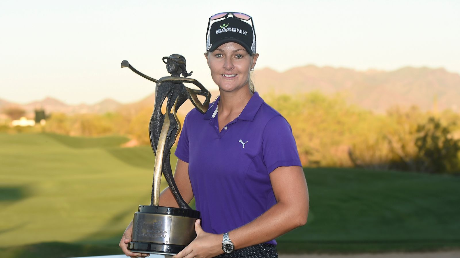 Anna Nordqvist holds off strong field to win Founders Cup in Arizona.