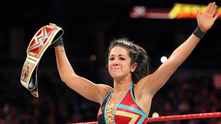 Bayley bids to reclaim the Raw women's championship