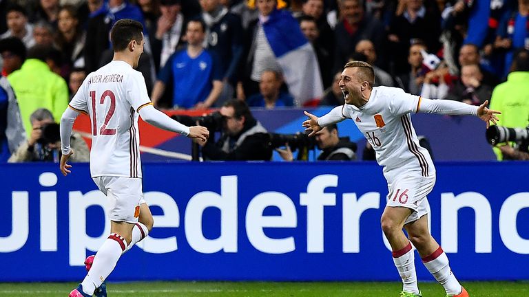 France 0 - 2 Spain - Match Report & Highlights