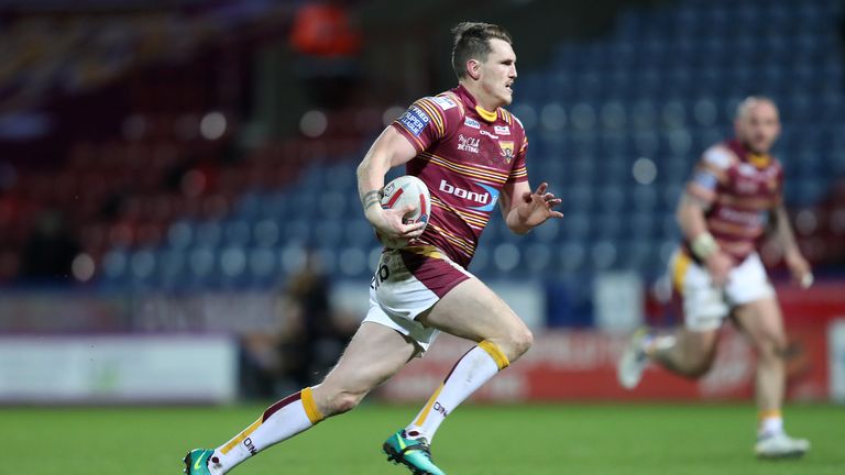 Lee Gaskell grabbed Huddersfield's first try