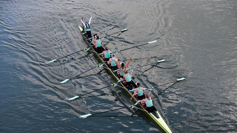 Cambridge women en route to victory