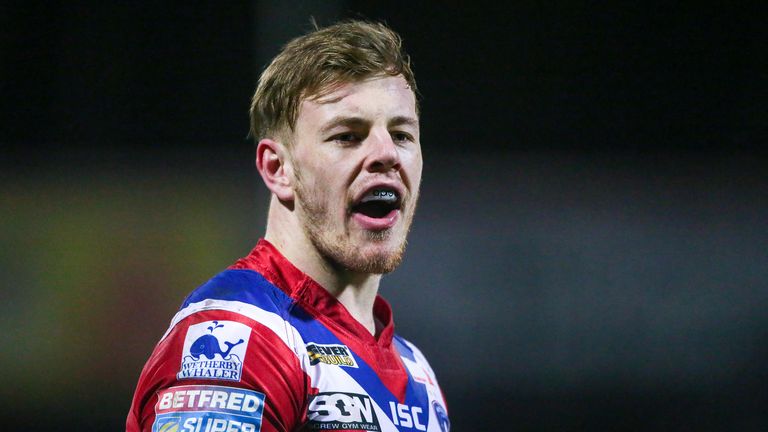 Tom Johnstone try gave Wakefield a 20-6 lead after 46 minutes