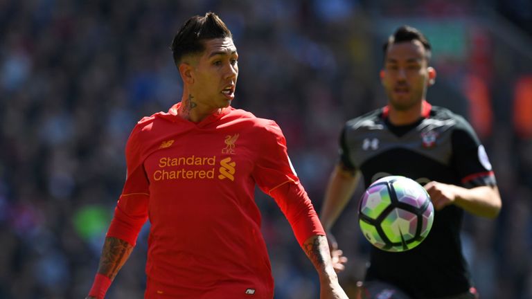 Roberto Firmino (left) failed to unlock the Saints