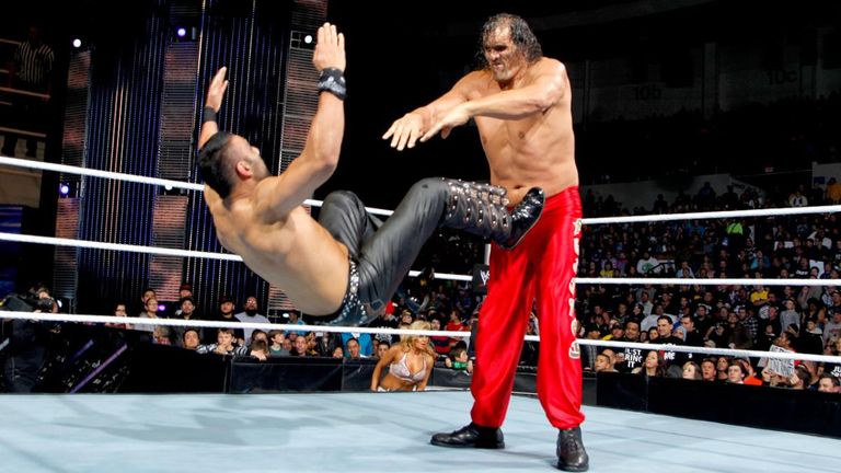 Mahal's first major rivalry was with India's Great Khali. Unsurprisingly, it didn't end in success