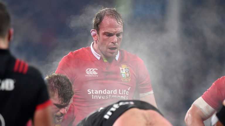 Alun Wyn Jones and George Kruis formed a solid partnership starting against the Crusaders 