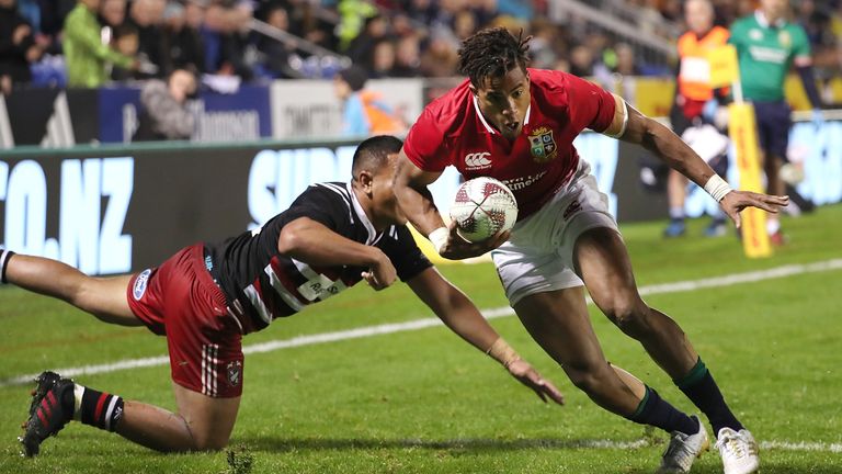Anthony Watson crosses for the decisive try