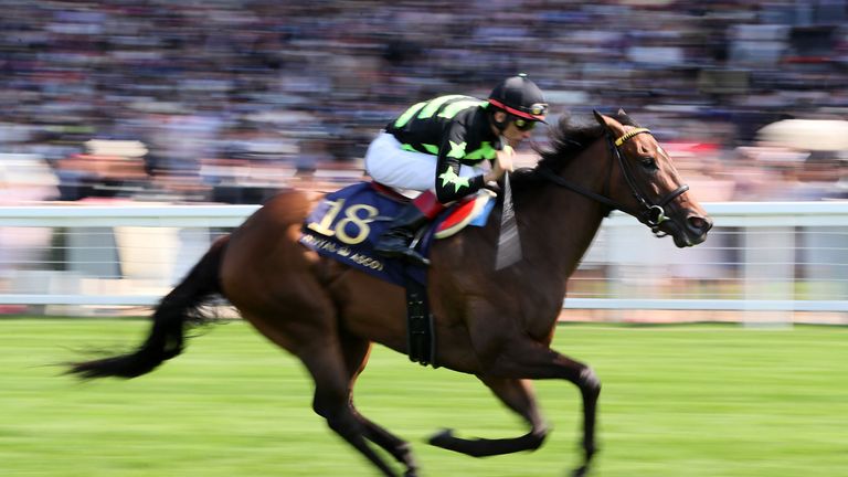 Lady Aurelia on her way to winning the King's Stand Stakes