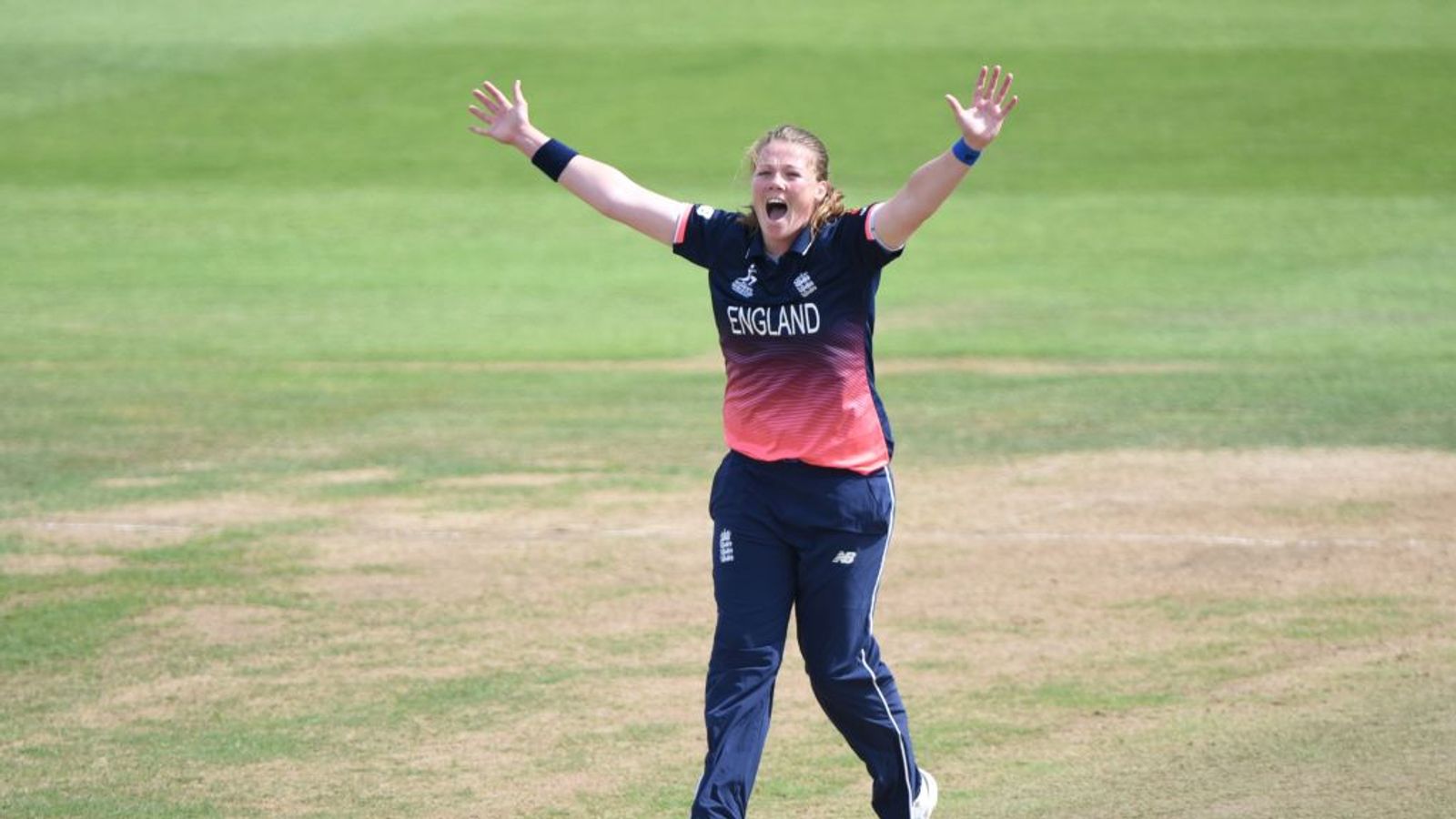 England Vice Captain Anya Shrubsole Predicts Closely Fought Ashes