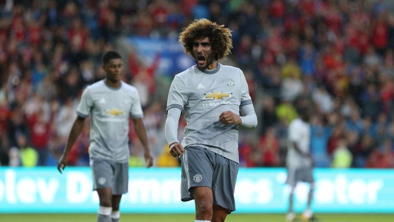 Marouane Fellaini's Man Utd deal expires at the end of June 2018
