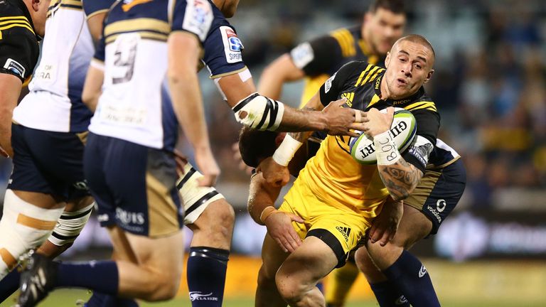 TJ Perenara takes on the Brumbies defence