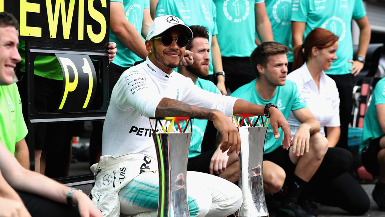 The Stunning Truth Why Hamilton Met With Ferrari Before The Belgian Gp - tmcqnwg