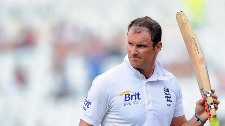 Andrew Strauss jugó exactamente 100 pruebas para Inglaterra