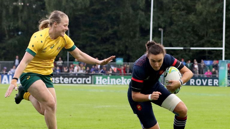 France cruised to victory against Australia