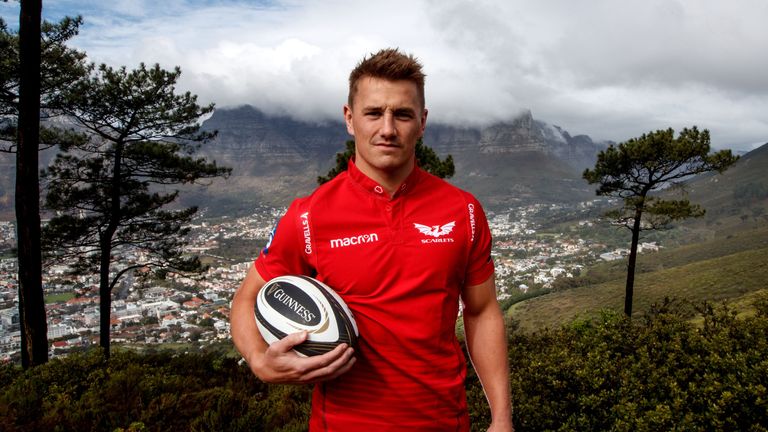Jonathan Davies' absence through injury is a mammoth blow for the Scarlets