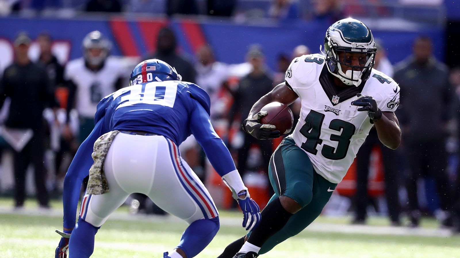 Darren Sproles out for season after breaking arm and ...