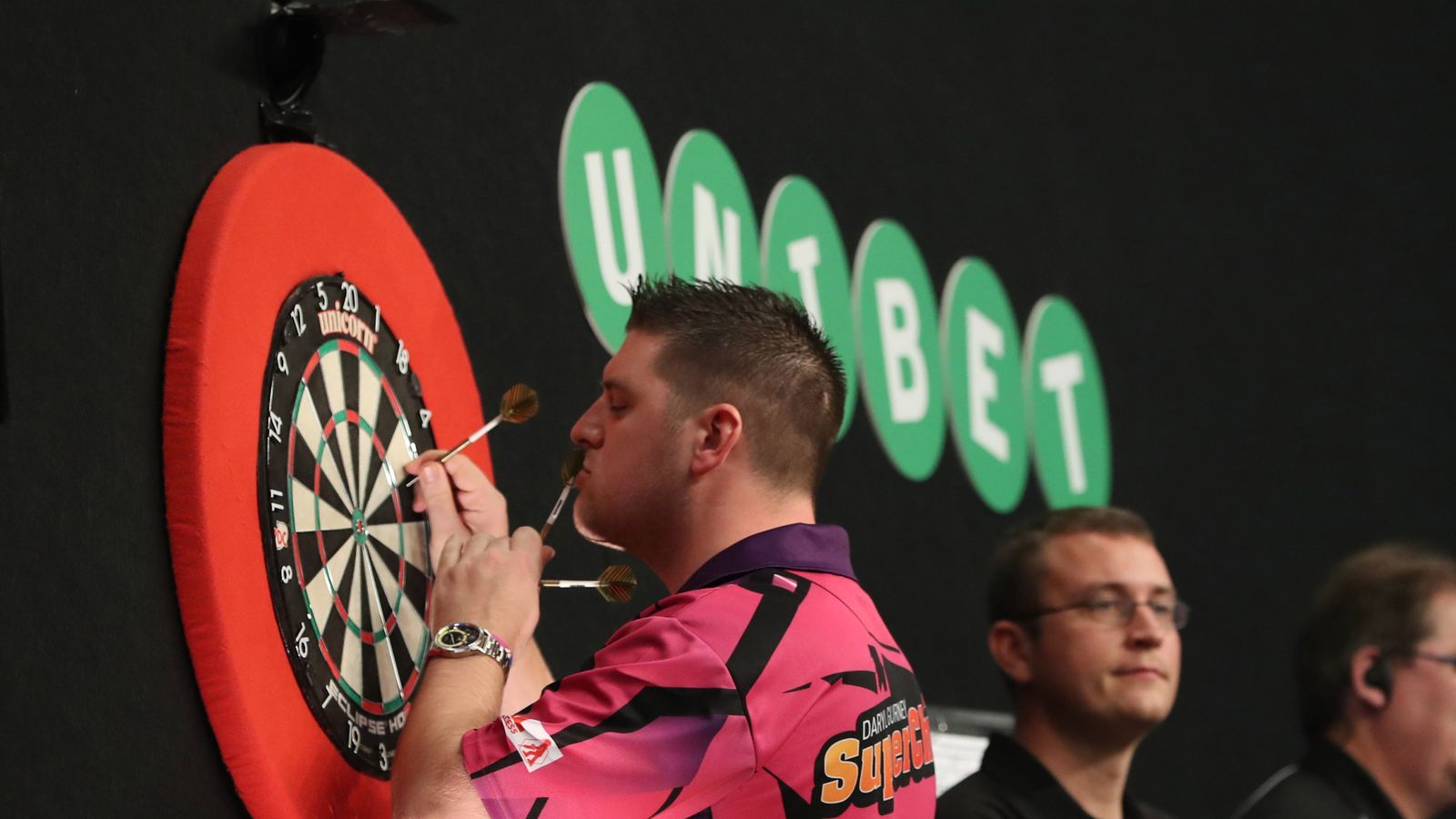 Daryl Gurney beats Simon Whitlock to win World Grand Prix Darts News Sky Sports