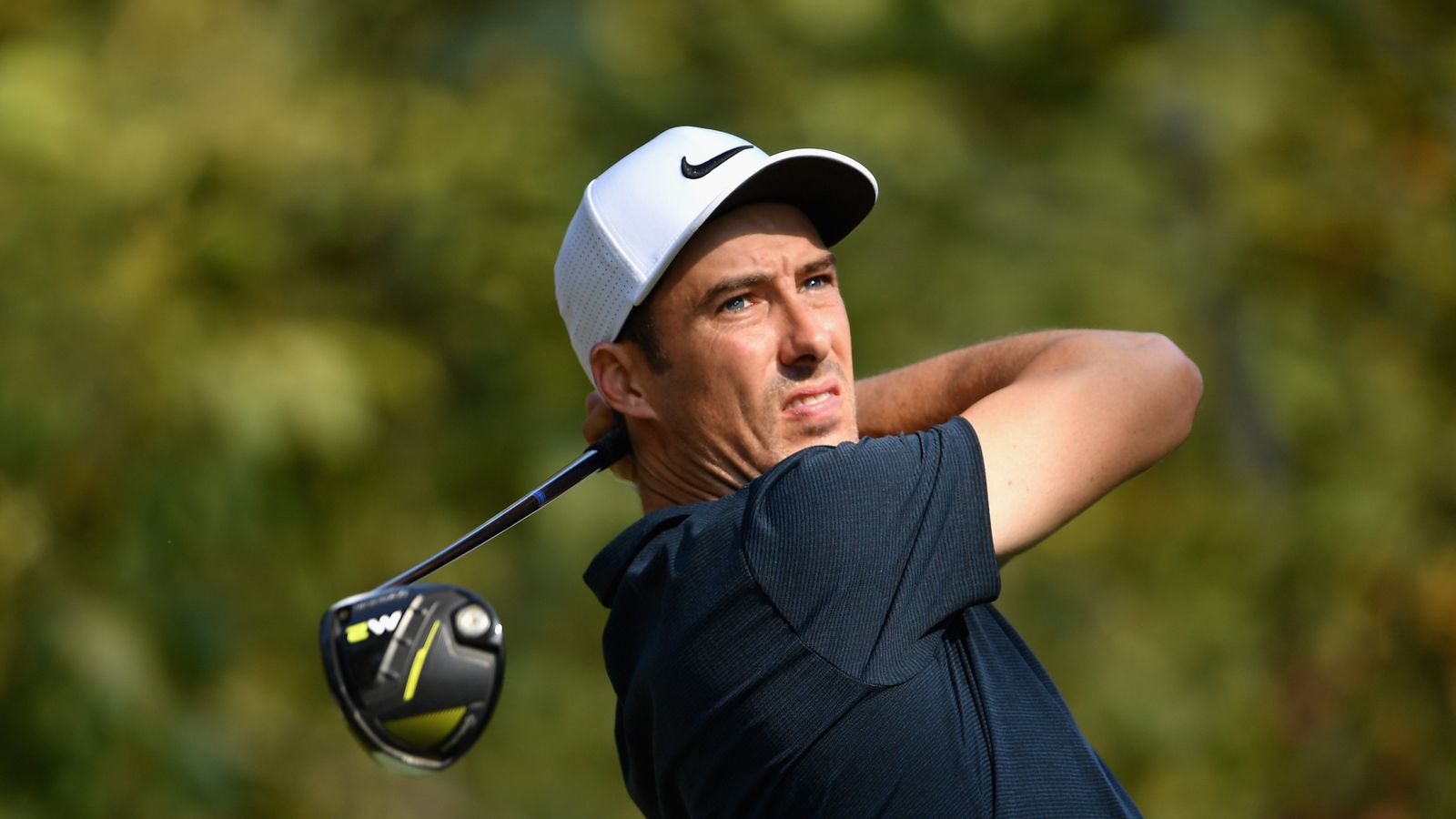 Can four European Tour stars hit a two-yard wide fairway in Dubai ...