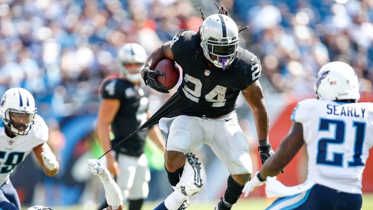 Raiders running back Marshawn Lynch returns after a one-game suspension
