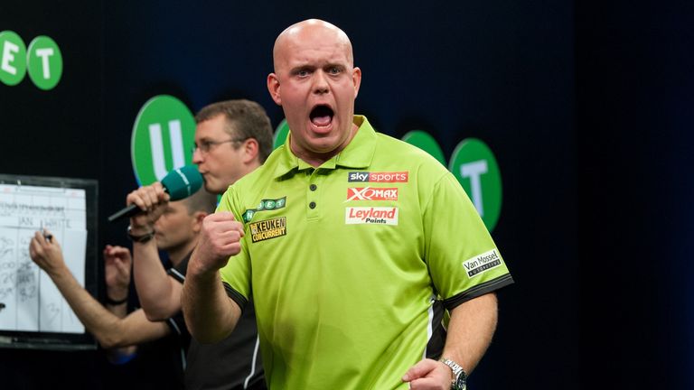 Michael van Gerwen booked his place in the Grand Slam last 16 after a dramatic 5-4 win over Rob Cross