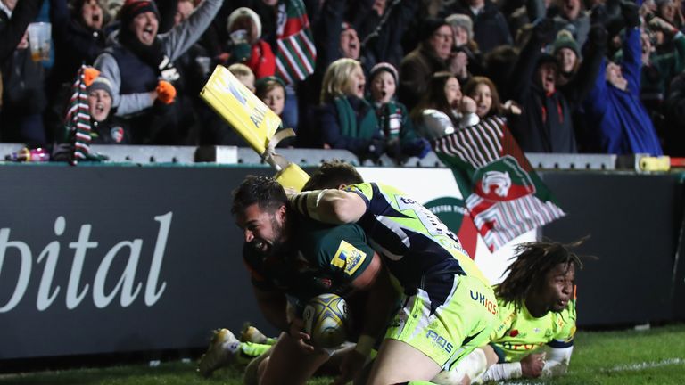 Leicester secured their sixth straight Aviva Premiership victory against Sale at Welford Road 
