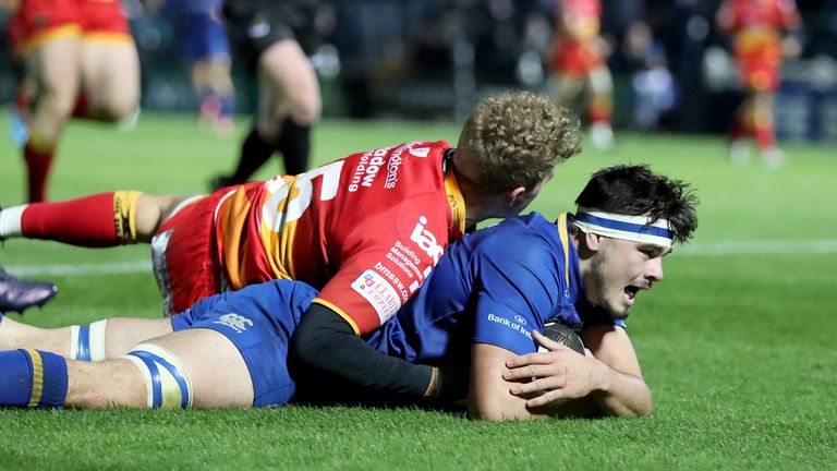 Max Deegan crosses for Leinster