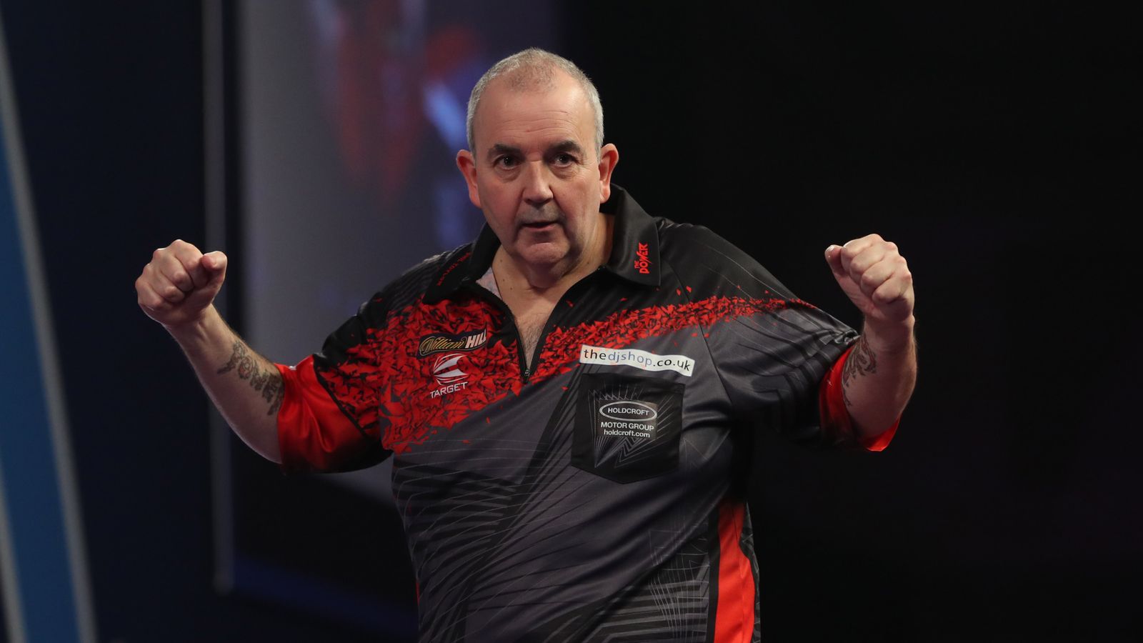 Phil Taylor beats Keegan Brown to book World Championship quarterfinal