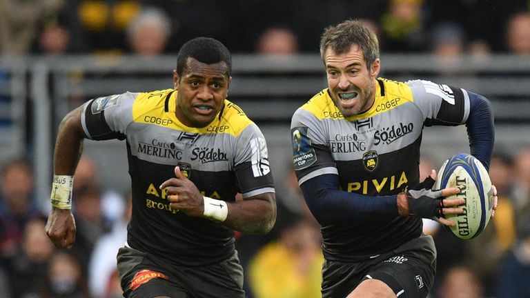 La Rochelle's Brock James goes on the attack with Kini Murimurivalu in support