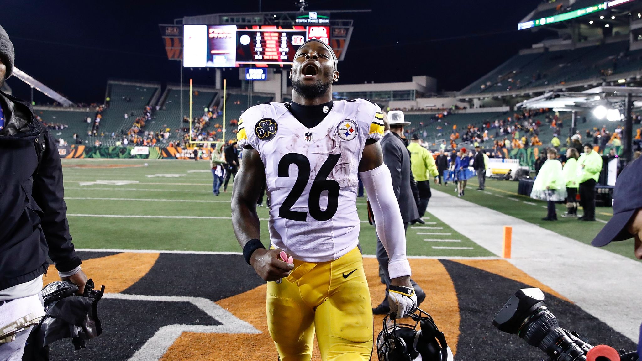 Le'Veon Bell, Antonio Brown and 6 other players who can win first