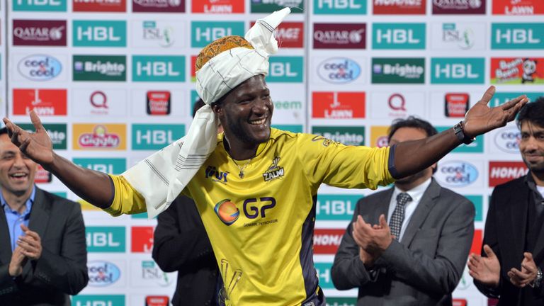 Peshawar Zalmi captain Darren Sammy celebrates his team's tournament victory in 2017