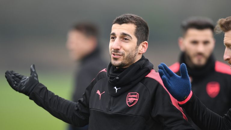 Mkhitaryan says Arsenal will fight for a top-four finish