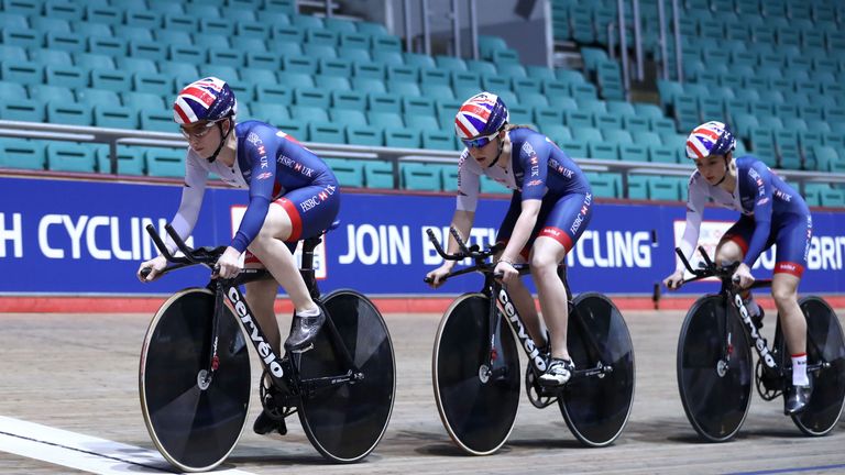 Laura Kenny helps Team GB win silver at World ...