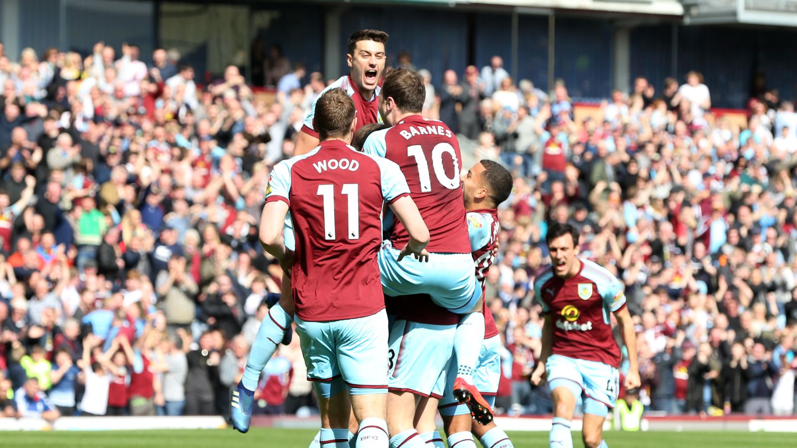 Match Report - Burnley 2 - 1 Leicester | 14 Apr 2018